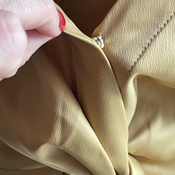 NWOT Sanctuary Satin Gold Blouse with Twist Front - Picture 5 of 9